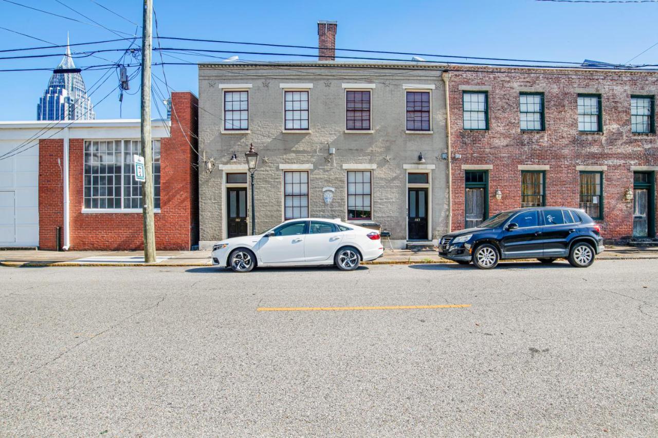 Stars On State In The Heart Of Downtown Apartment Mobile Exterior photo